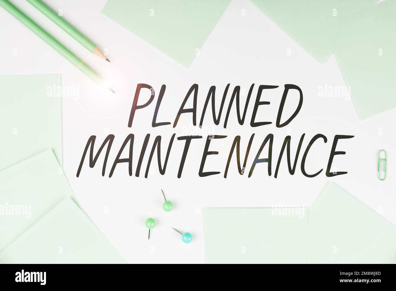Textzeichen mit planmäßiger Wartung. Regelmäßige Überprüfung des Geschäftsansatzes Stockfoto