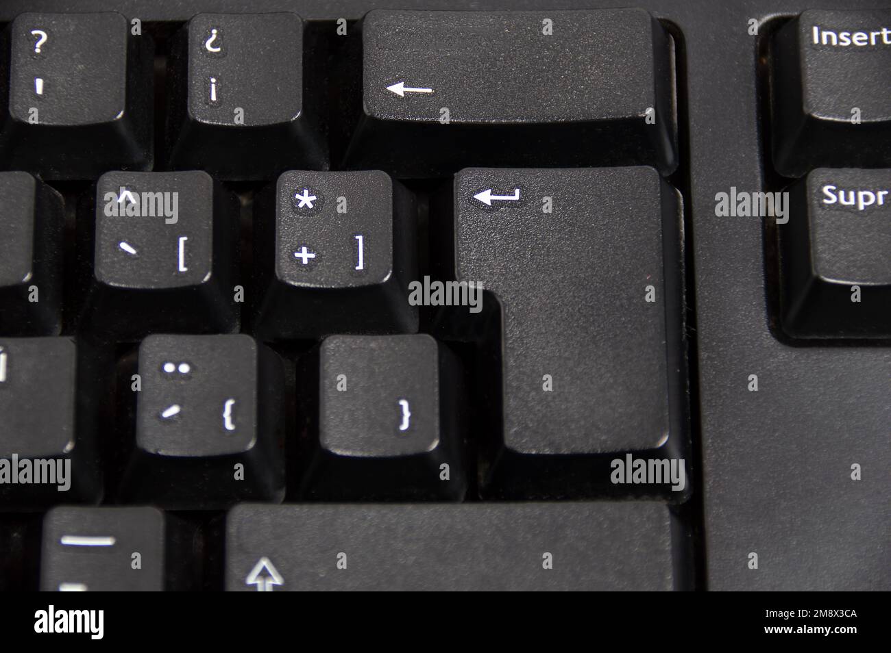 Draufsicht einer schwarzen Computertastatur Stockfoto