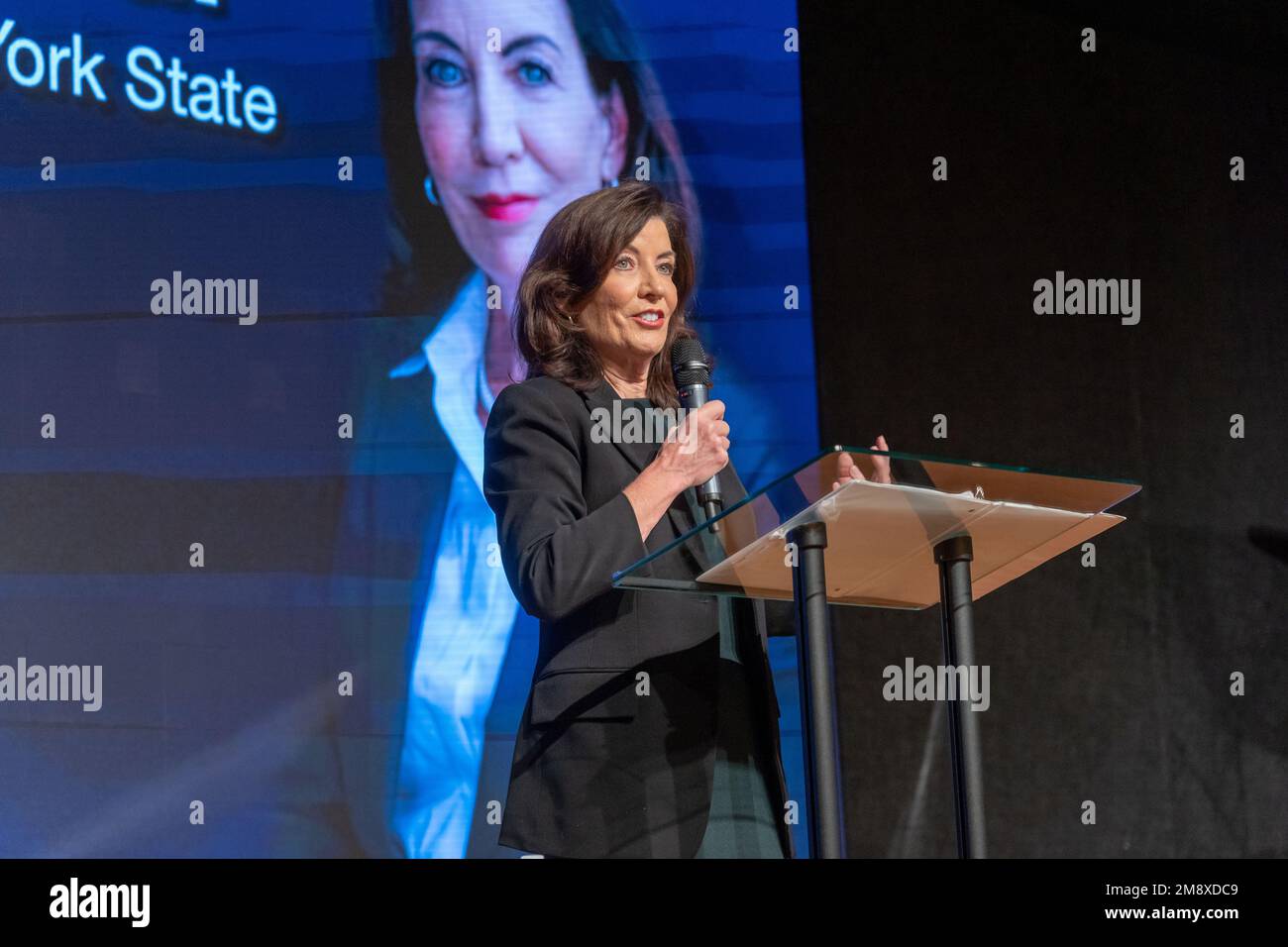 New York, Usa. 15. Januar 2023. New Yorker Gouverneur Kathy Hochul argumentiert, dass Hector LaSalle den höchsten Platz in der Primitive Christian Church verdient. Gouverneur Hochul berichtete am Sonntag auf die BürgerrechtsIkone Martin Luther King Jr., als sie bei Richter Hector LaSalle als ihre umstrittene Wahl zum Obersten Staatsrichter stand. Kredit: SOPA Images Limited/Alamy Live News Stockfoto