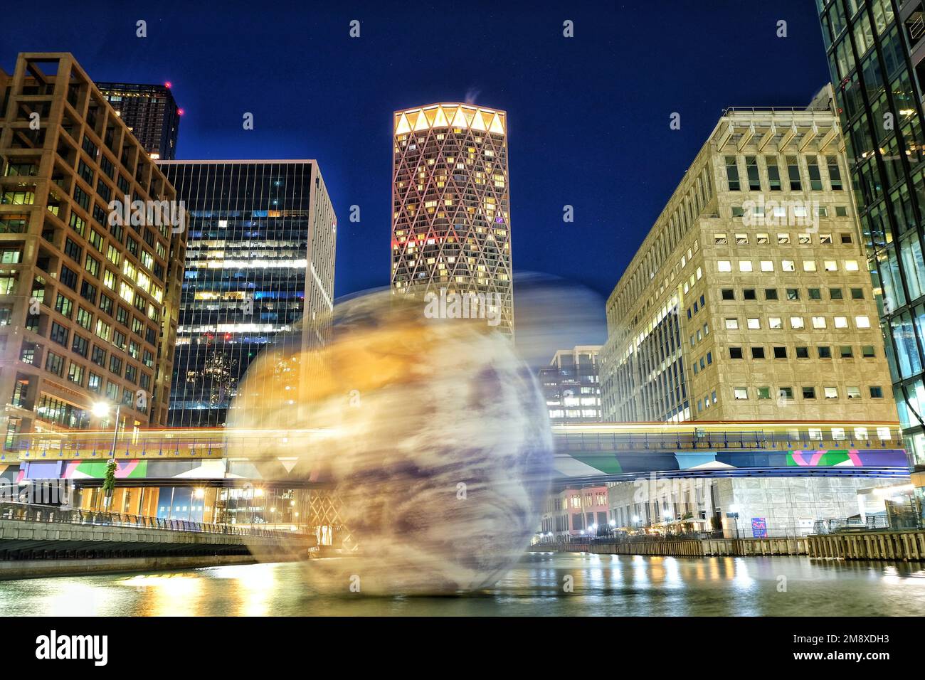 Canary wharfs winterbeleuchtung Fotos und Bildmaterial in hoher