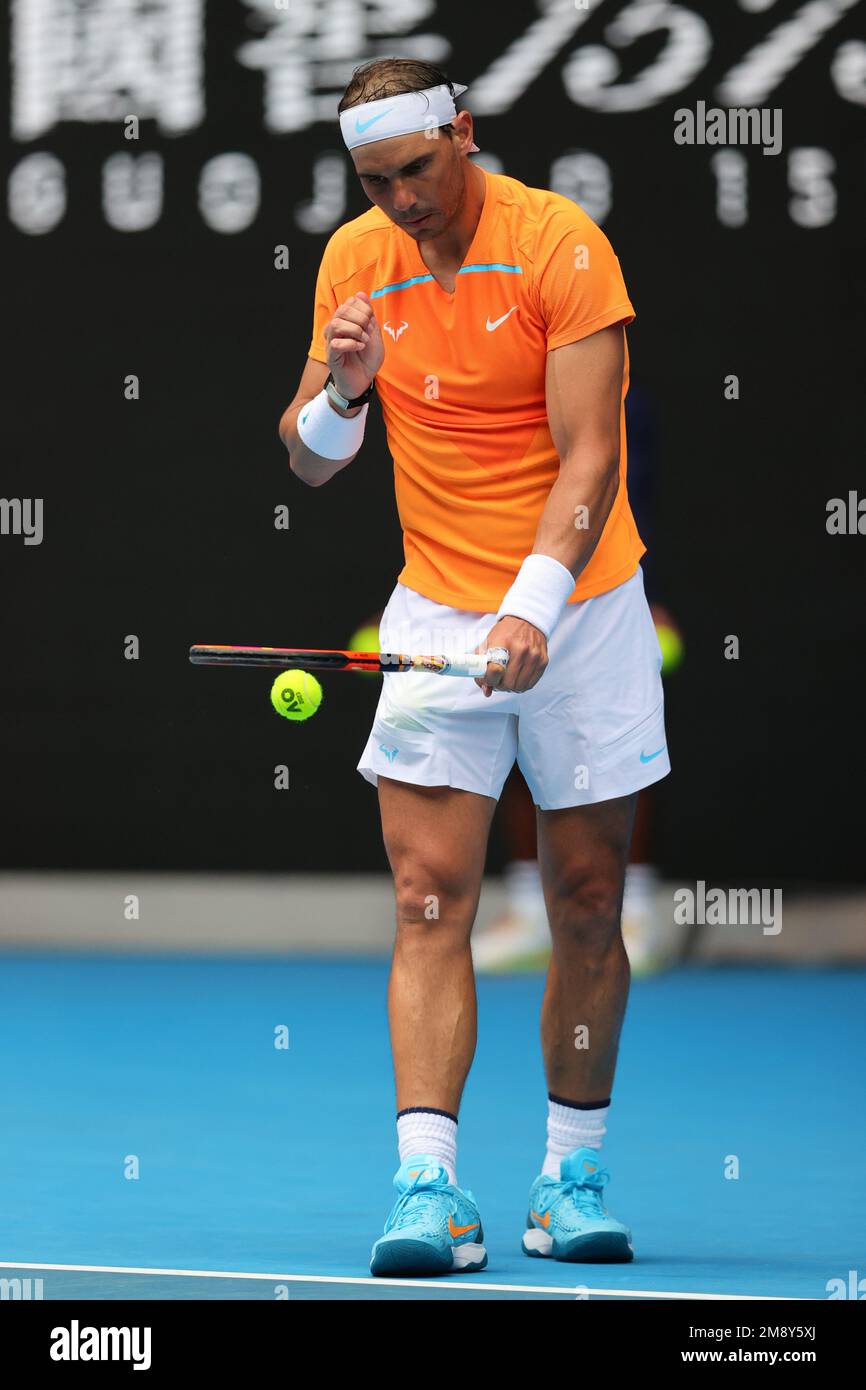 Melbourne, Australien. 16. Januar 2023. Rafael Nadal aus Spanien wird am  16. Januar 2023 beim Australian Open Tennis 2023 in der Rod Laver Arena,  Melbourne, Australien, im Spiel der 1. Runde zwischen