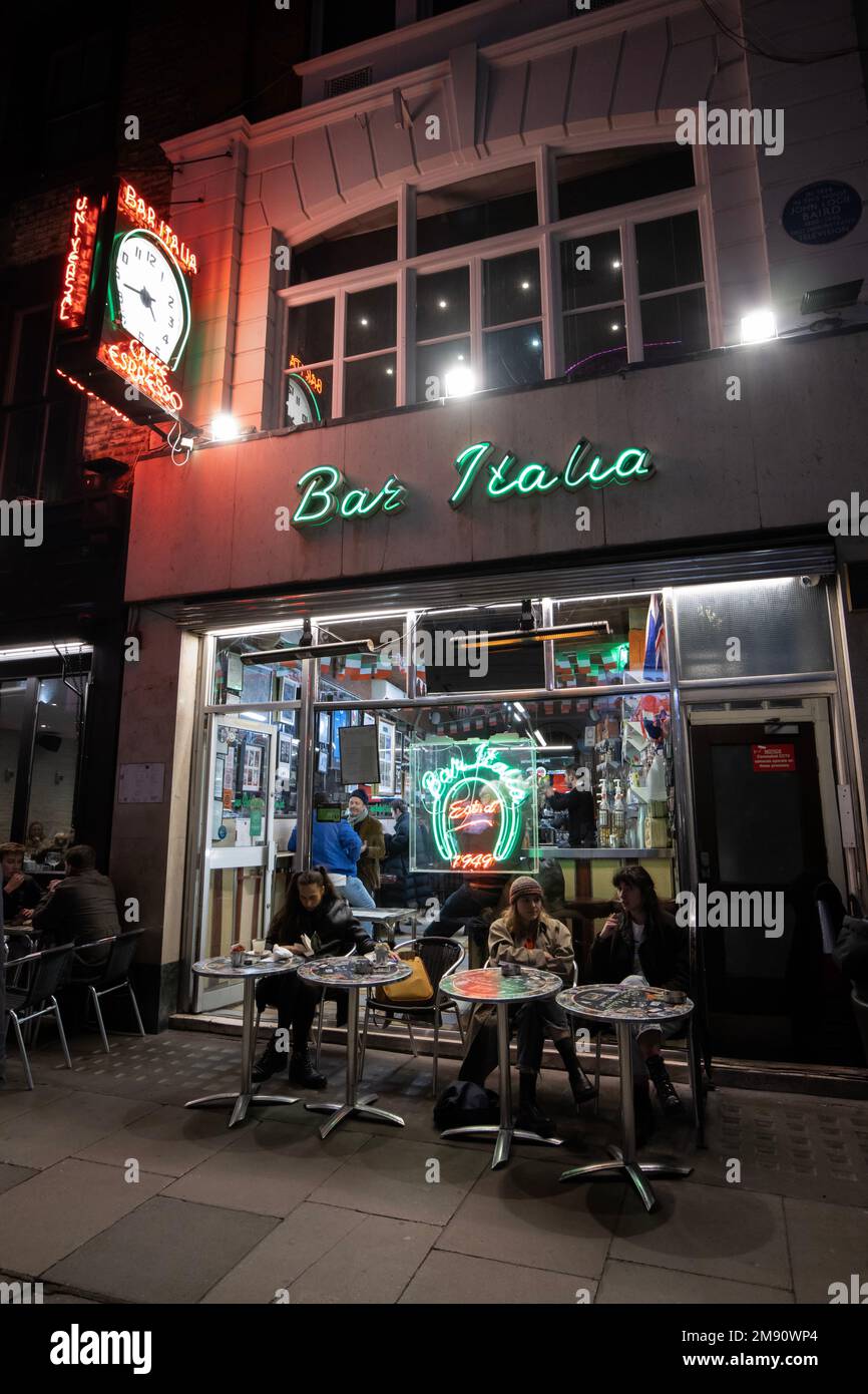 Bar Italia in Frith Street, Soho, im Herzen von Londons West End, England, Großbritannien Stockfoto