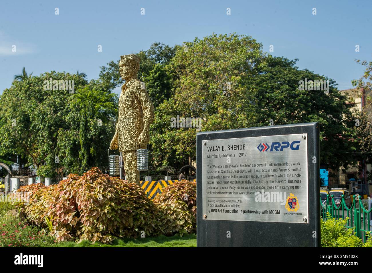 08 Jun 2017 Dabbawala Statue in Haji Ali Mumbai Maharashtra INDIEN Stockfoto