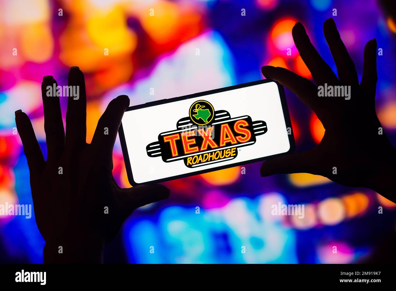 Brasilien. 16. Januar 2023. In dieser Fotoabbildung wird das Texas Roadhouse Logo auf einem Smartphone-Bildschirm angezeigt. Kredit: SOPA Images Limited/Alamy Live News Stockfoto