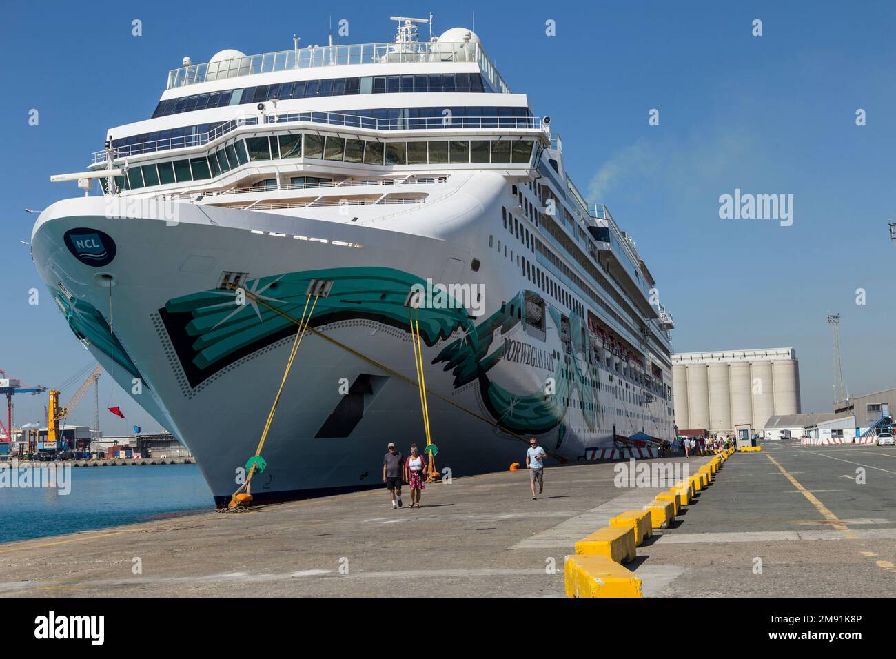 Kreuzfahrtschiff im Hafen von Limassol, Zypern Stockfoto