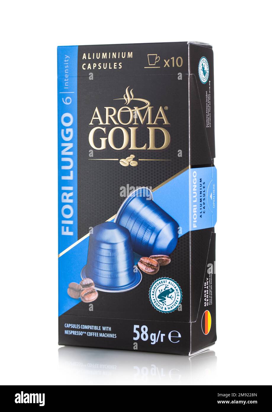 LONDON, Vereinigtes Königreich - 15. DEZEMBER 2022: Aroma Gold Flori Lungo Aluminium-Kaffeekapseln auf weiß. Stockfoto