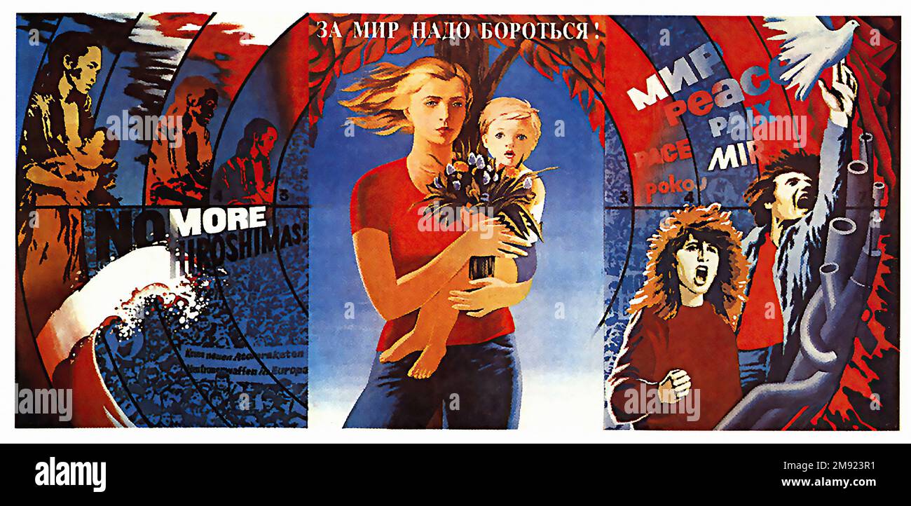 Kämpft Für Den Frieden! (Übersetzung aus Russisch) - Vintage-sowjetische Propaganda-Poster der UdSSR Stockfoto