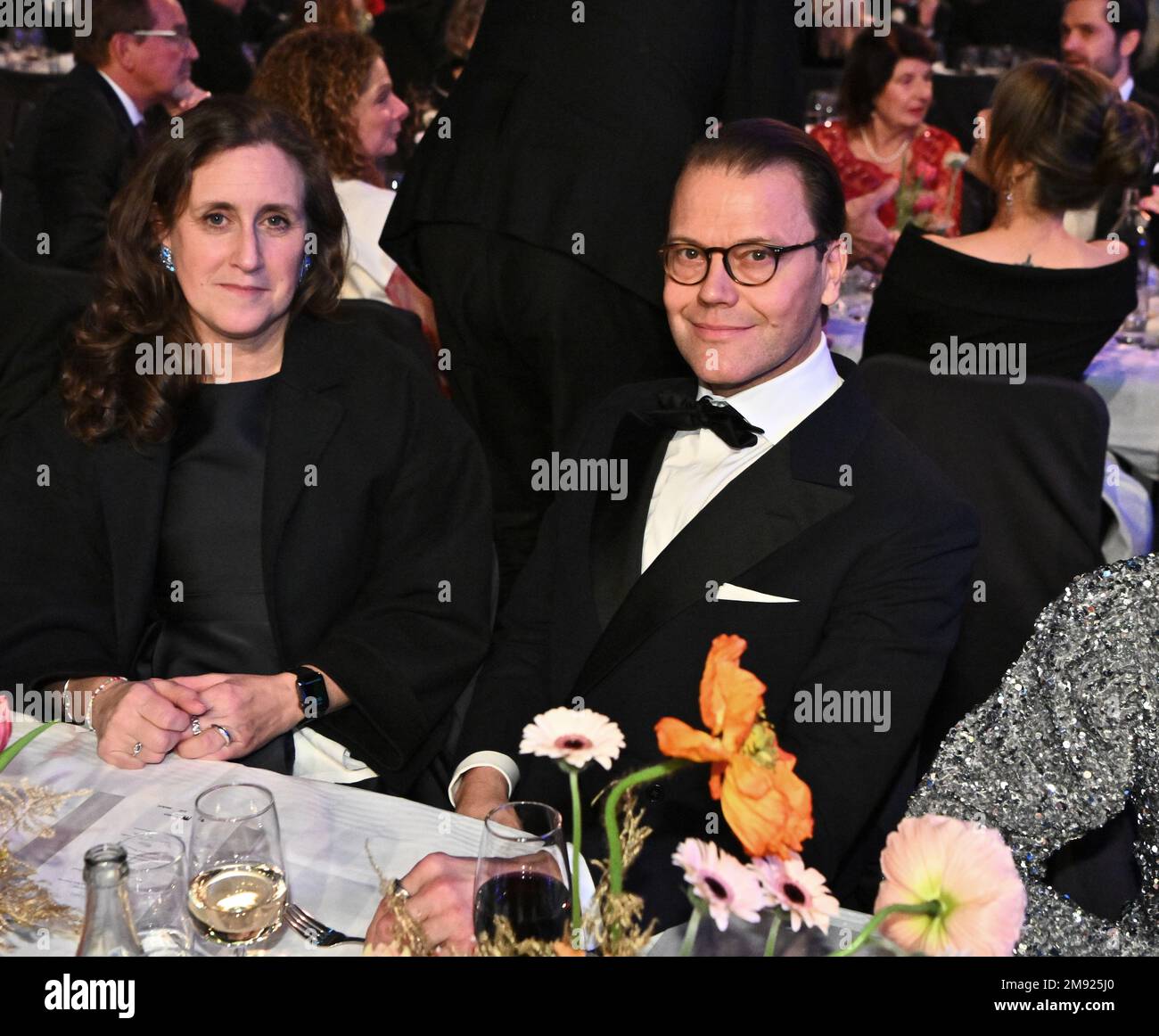 Hanna Stjarne, CEO des schwedischen Staatsfernsehens, und Prince Daniel bei der Swedish Sports Awards Gala 2023 in der Avicii Arena, Stockholm, Schweden, 16. Januar 20 Stockfoto