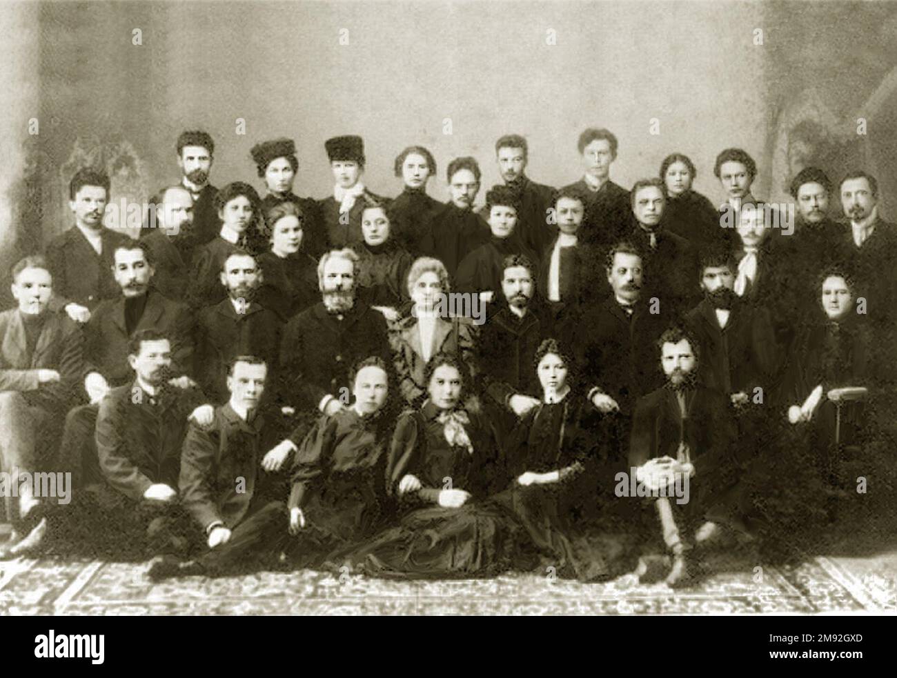 S. A. Nikonov und P. N. Shaverdo unter politischen Exilanten in Arkhangelsk Ca. 1909 Stockfoto