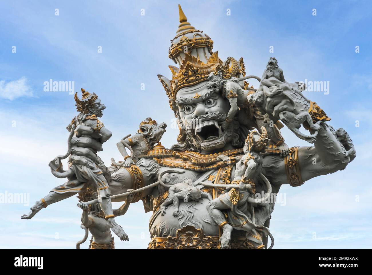 Kumbakarna Laga Statue im Botanischen Garten in Bali, Indonesien Stockfoto