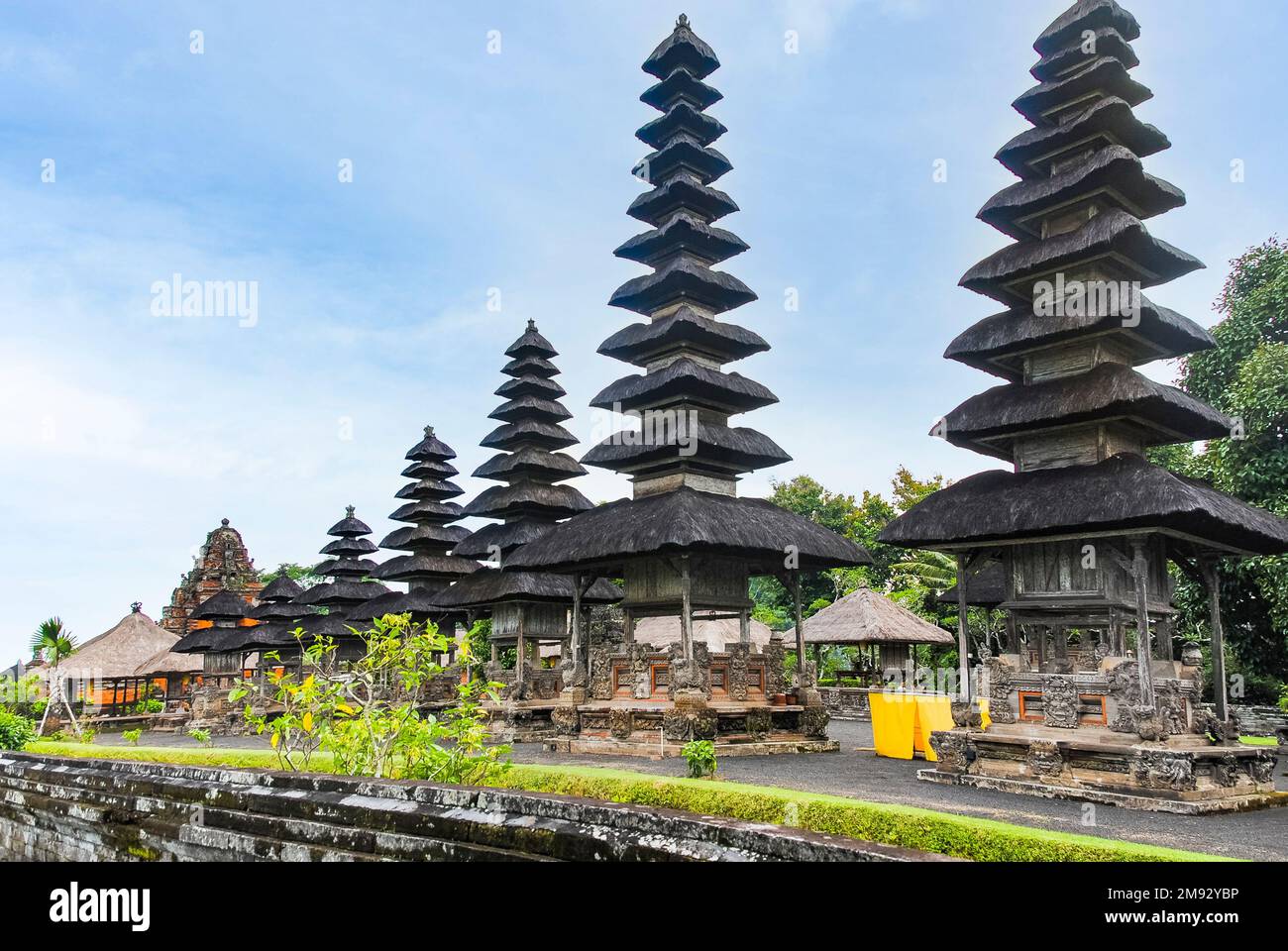 Pura Taman Ayun ist ein Gelände aus balinesischem Tempel und Garten mit Wasserspielen im Unterbezirk Mengwi in Badung Regency, Bali, Indonesien. Stockfoto