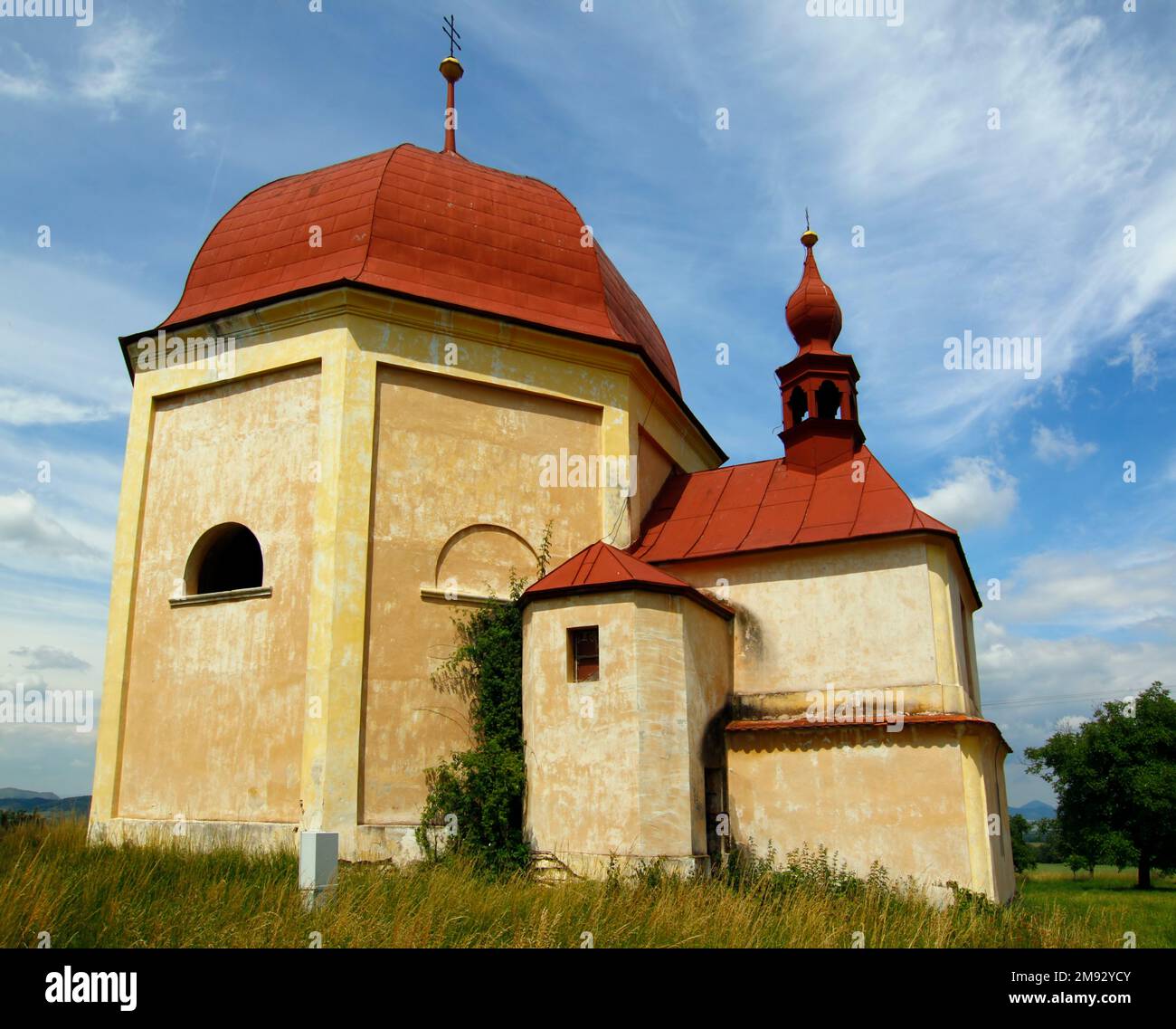 Bild der barocken Besuchskapelle in der Nähe des Dorfes Slavetin, Tschechische republik Stockfoto