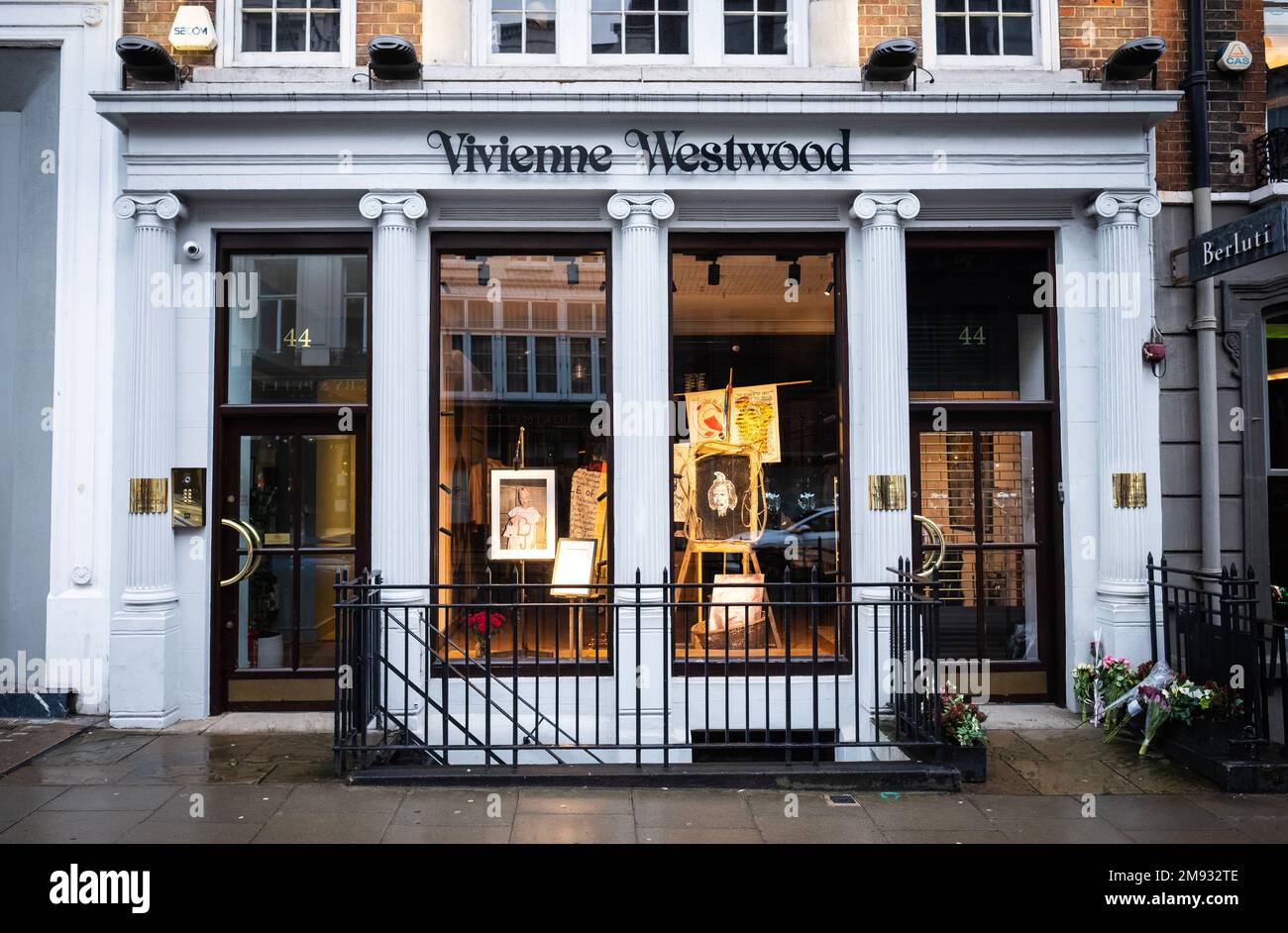 Außenansicht des Vivienne Westwood Shop, Conduit Street London W1 Stockfoto