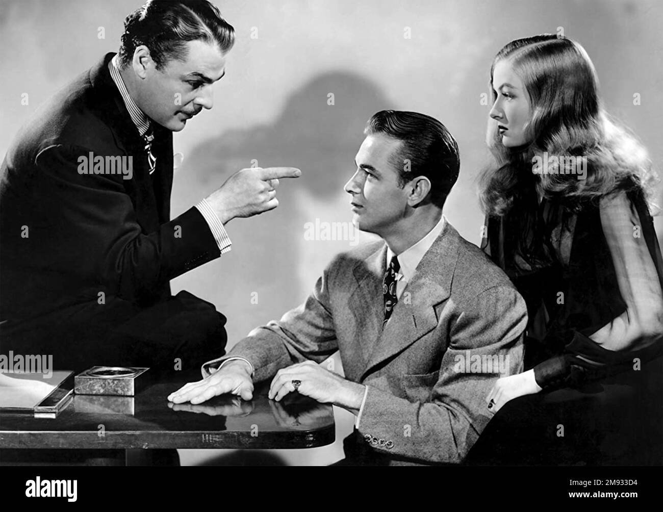 DER GLASSCHLÜSSEL 1942 Paramount Pictures Film mit von links Brian Donlevy, Alan Ladd, Veronica Lake, Stockfoto