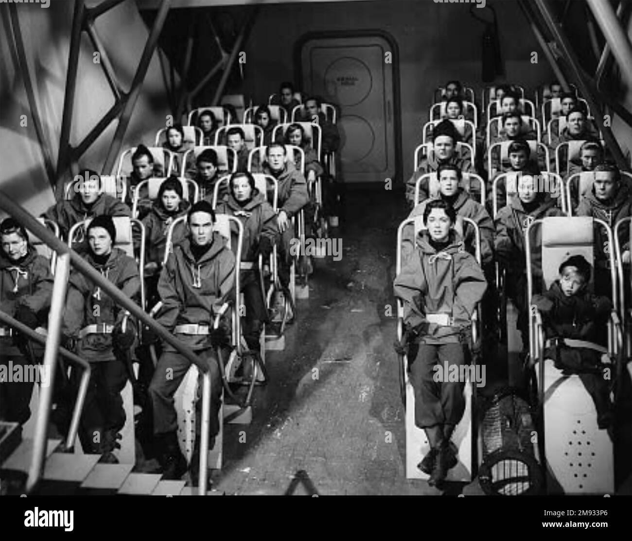 WENN WELTEN KOLLIDIEREN, Filmen Sie 1951 Paramount Pictures. Die Crew der Arche bereitet sich auf die Reise zum Planeten Zyra vor. Stockfoto