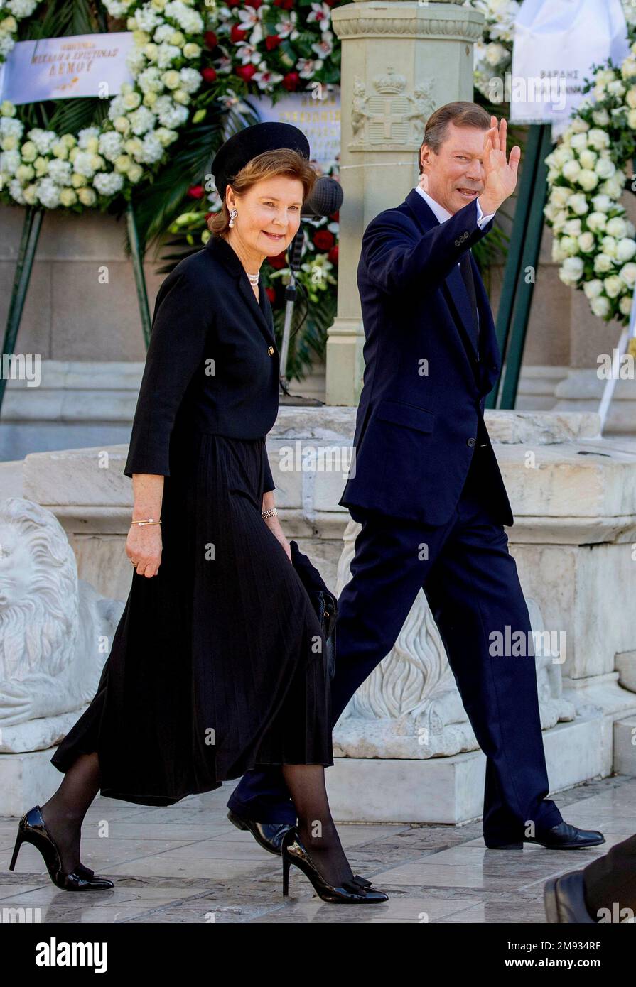 Henri ist der Großherzog von Luxemburg und Prinzessin Margaretha von Liechtenstein kommen am 16. Januar 2023 an der Kathedrale von Athen an, um an der Trauerfeier von König Konstantin II. (2-6-1940 –† 10-1-2023), dem ehemaligen König der Hellenes, teilzunehmen. Foto: Albert Nieboer/Niederlande AUSSTIEG/Point de Vue Stockfoto