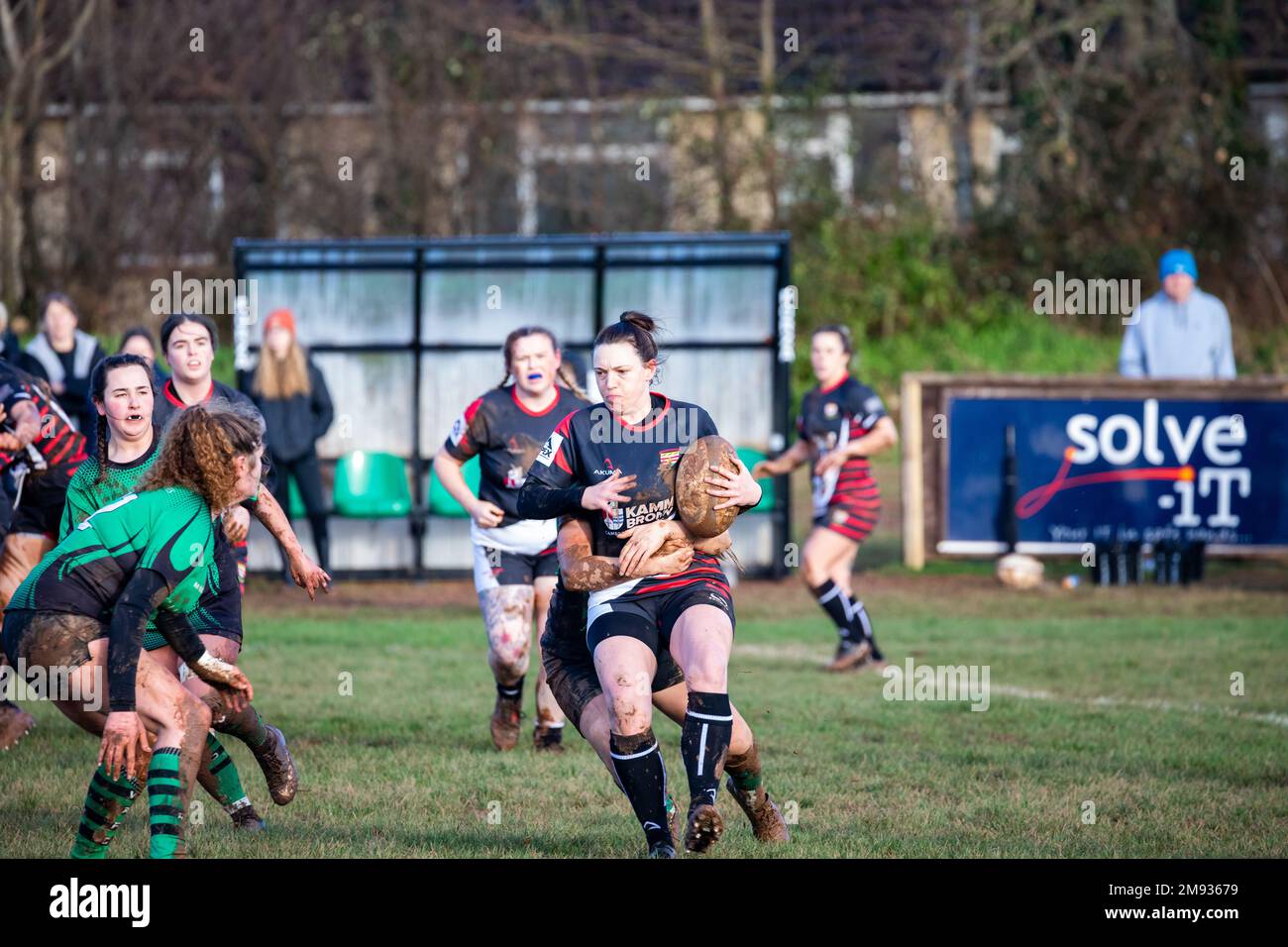 Camborne RFC spielt Withycombe RFC auf einem sehr schlammigen Spielfeld im Januar Stockfoto