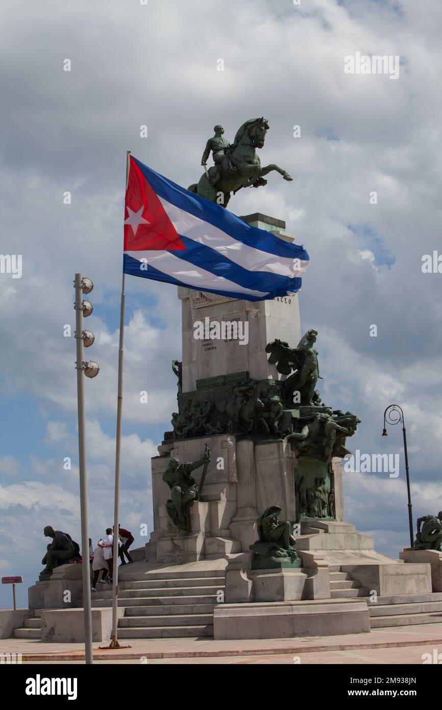 Das Antonio Maceo Monument ist eine Bronzestatue aus dem Jahr 1916 des italienischen Bildhauers Doménico Boni im Viertel San Lázaro und Malecón Stockfoto