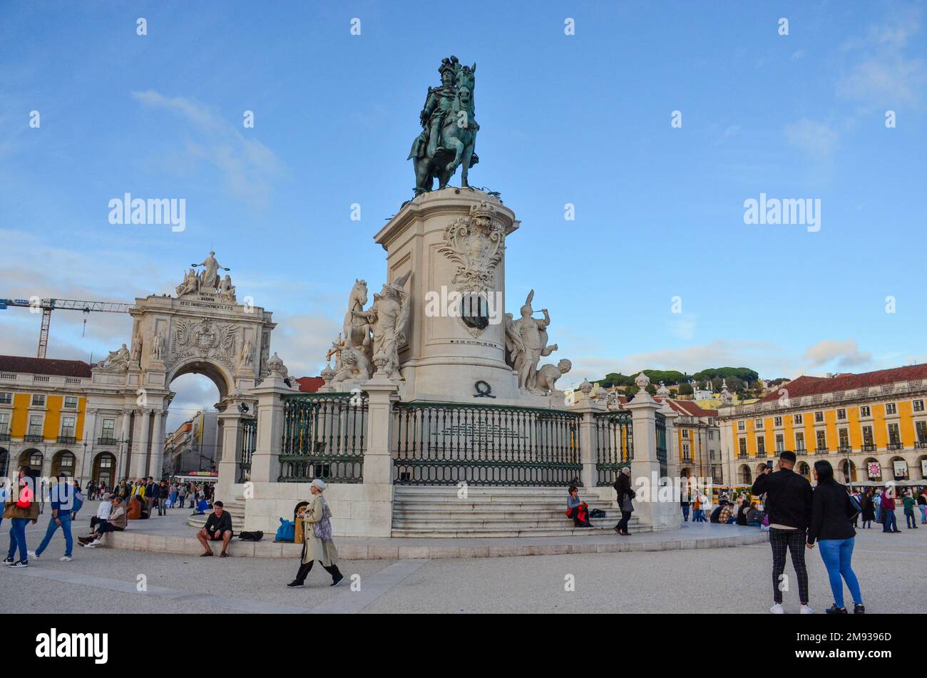 Praca do Comercio. Historisches Wahrzeichen im Herzen von Lissabon, Portugal. November 2022. Stockfoto