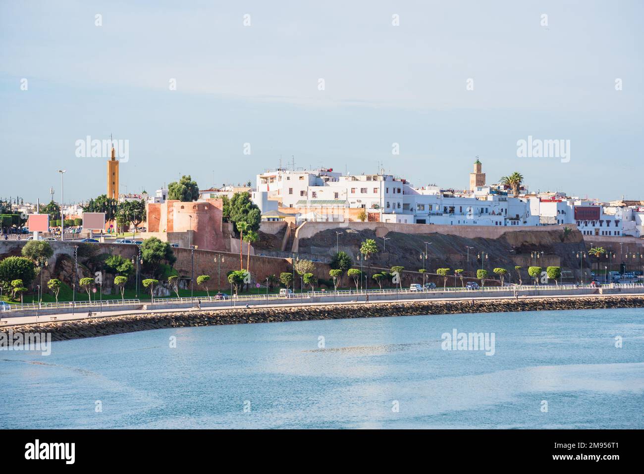 Rabat, Marokkos Hauptstadt. Blick auf die Medina und den Fluss Bouregreg Stockfoto