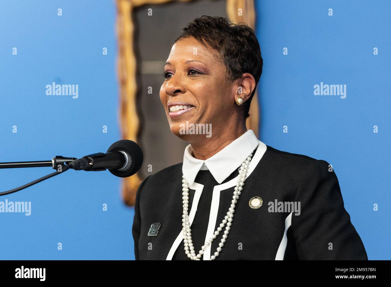 New York, New York, USA. 16. Januar 2023. Stadtratssprecher Adrienne Adams spricht während Martin Luther King Jr. Tag im Hauptsitz des National Action Network House of Justice (Bild: © Lev Radin/Pacific Press via ZUMA Press Wire) NUR REDAKTIONELLE VERWENDUNG! Nicht für den kommerziellen GEBRAUCH! Kredit: ZUMA Press, Inc./Alamy Live News Stockfoto