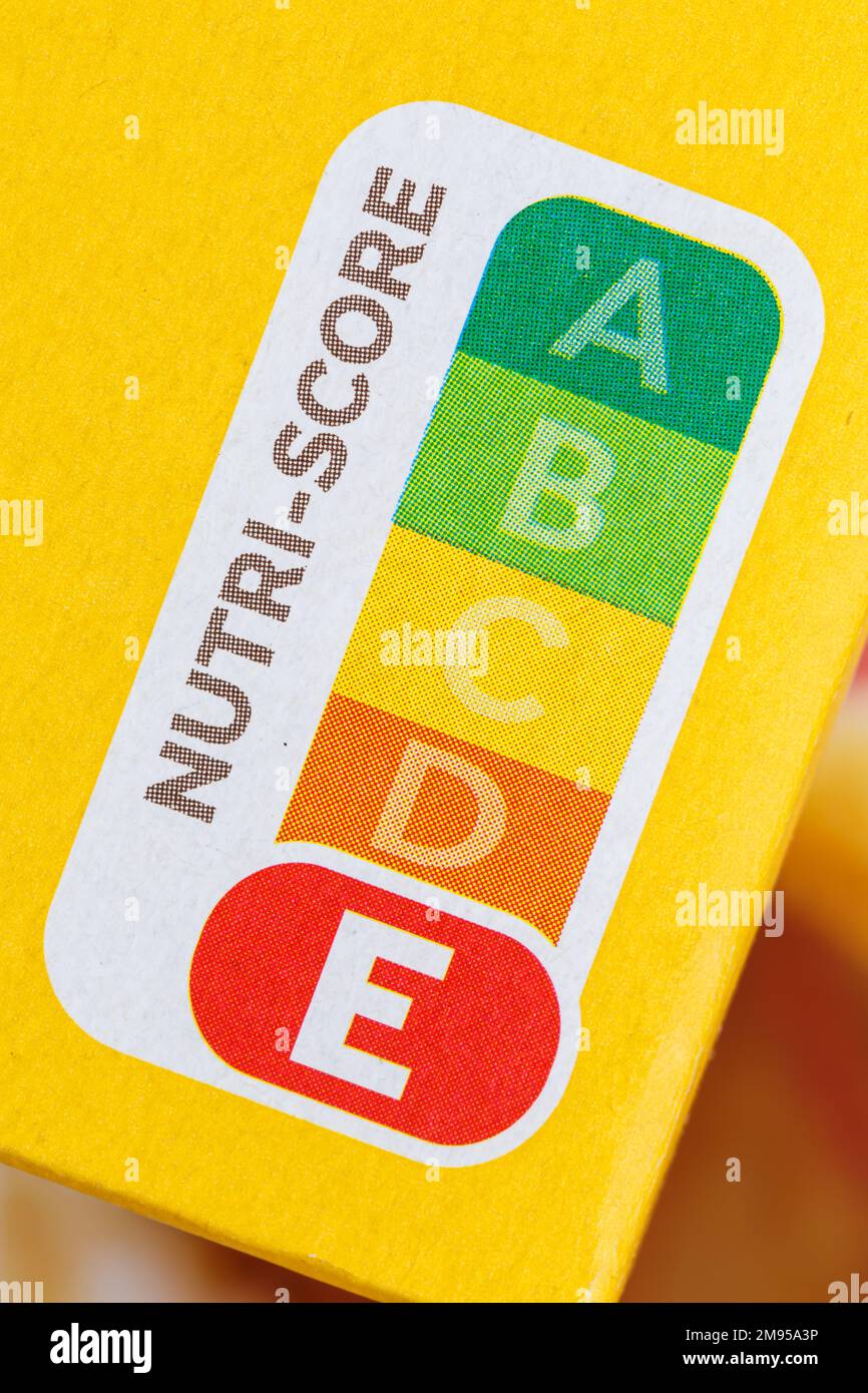 Nutri-Score Nährwertkennzeichnung Symbol ungesunde Ernährung für Lebensmittel Porträtformat Nutri-Score Stockfoto
