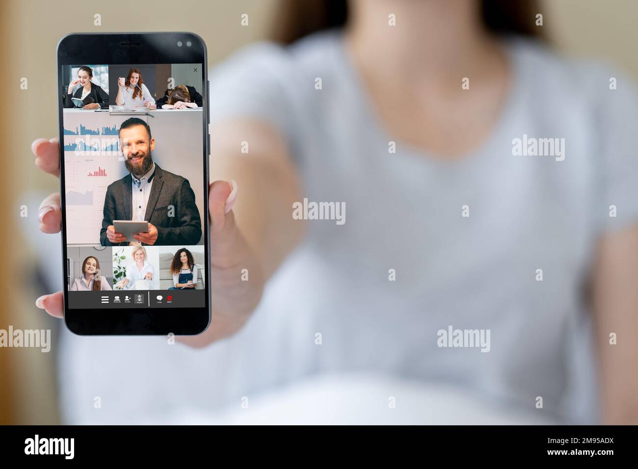 Telefon des Business-Teams für Online-Präsentationen mit Video-Chat Stockfoto