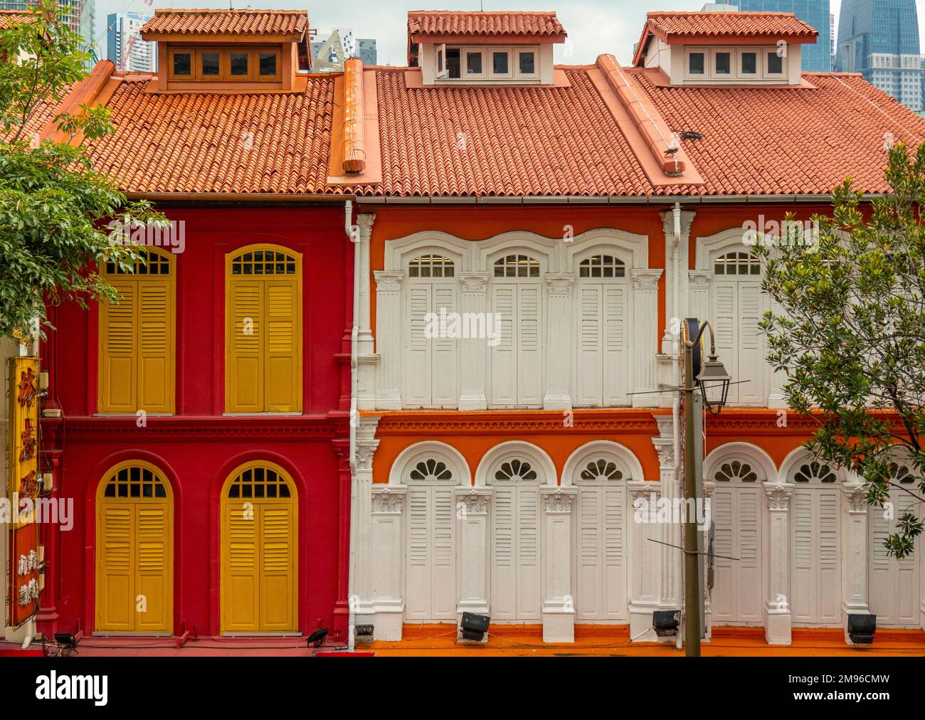 Farbenfrohe Shophouses an der New Bridge Road Chinatown Singapur Stockfoto