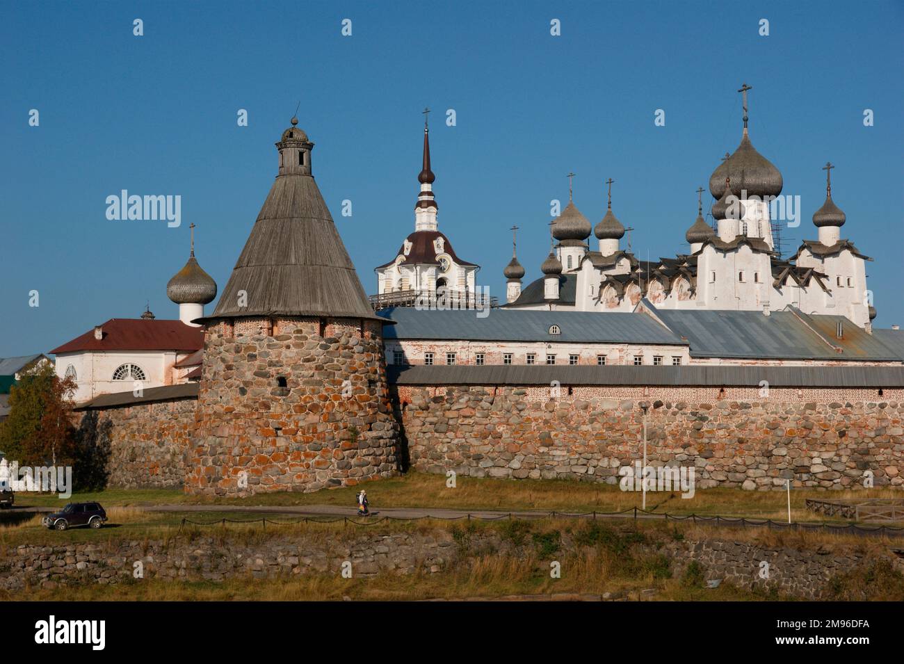Russland, Solowkyinseln, Solowetsky: Verteidigungstürme des Solowetski-Kremls. Stockfoto