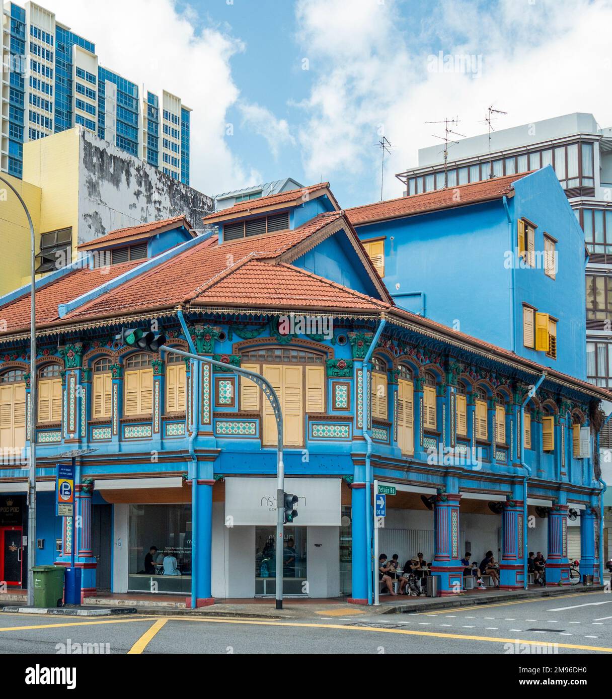 Shophouse Restaurant an der Ecke Japan Besar und Petain Road Kallang Singapore Stockfoto