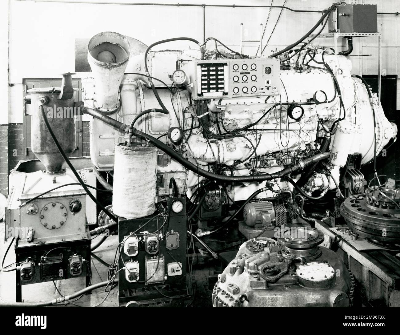 Testen eines Serie 3 Deltic CT18 - 42K-Motors Stockfoto