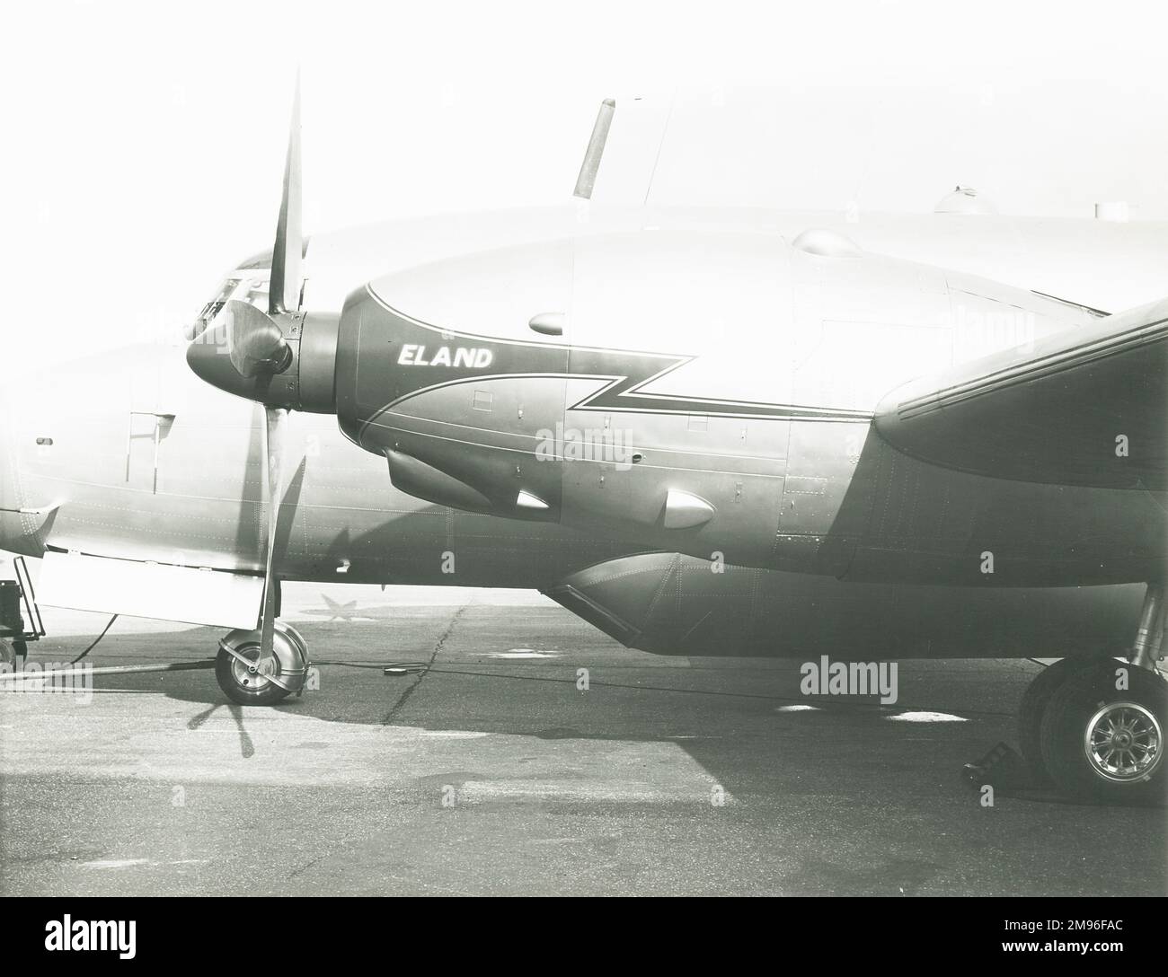 Varsity, ein Flugprüfstand mit asymmetrischem Triebwerk, angetrieben von Eland-Triebwerken. Stockfoto