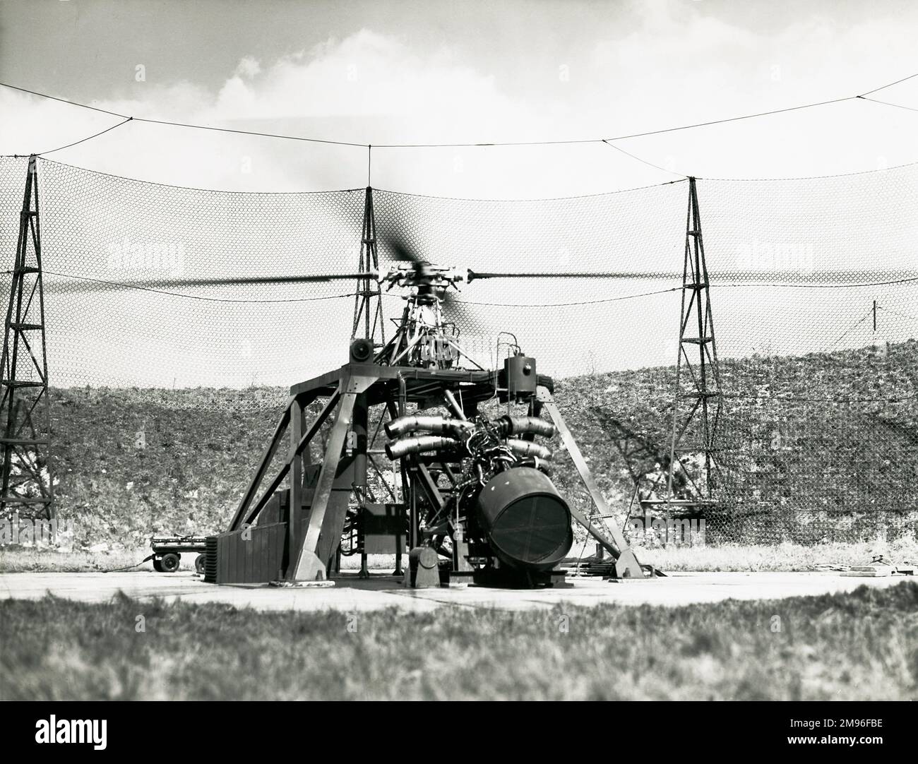 Helikopter-Rotor-Prüfstand Napier Luton FDE-Entwicklung einer steil geneigten Gazelle Motorlauf Stockfoto
