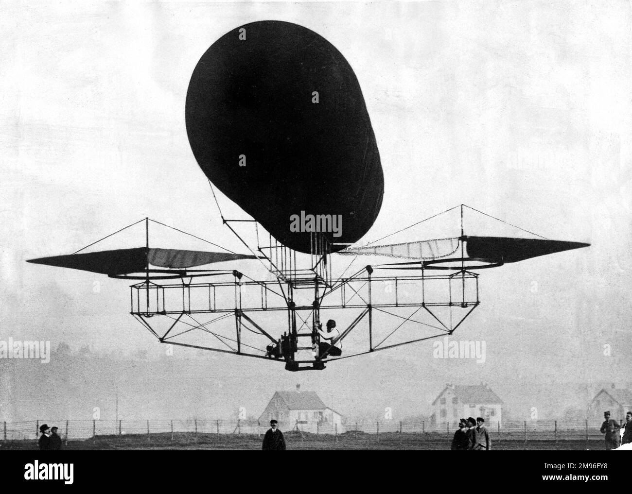 Etienne Ohemichens experimenteller Helikopter, 1921 Stockfoto