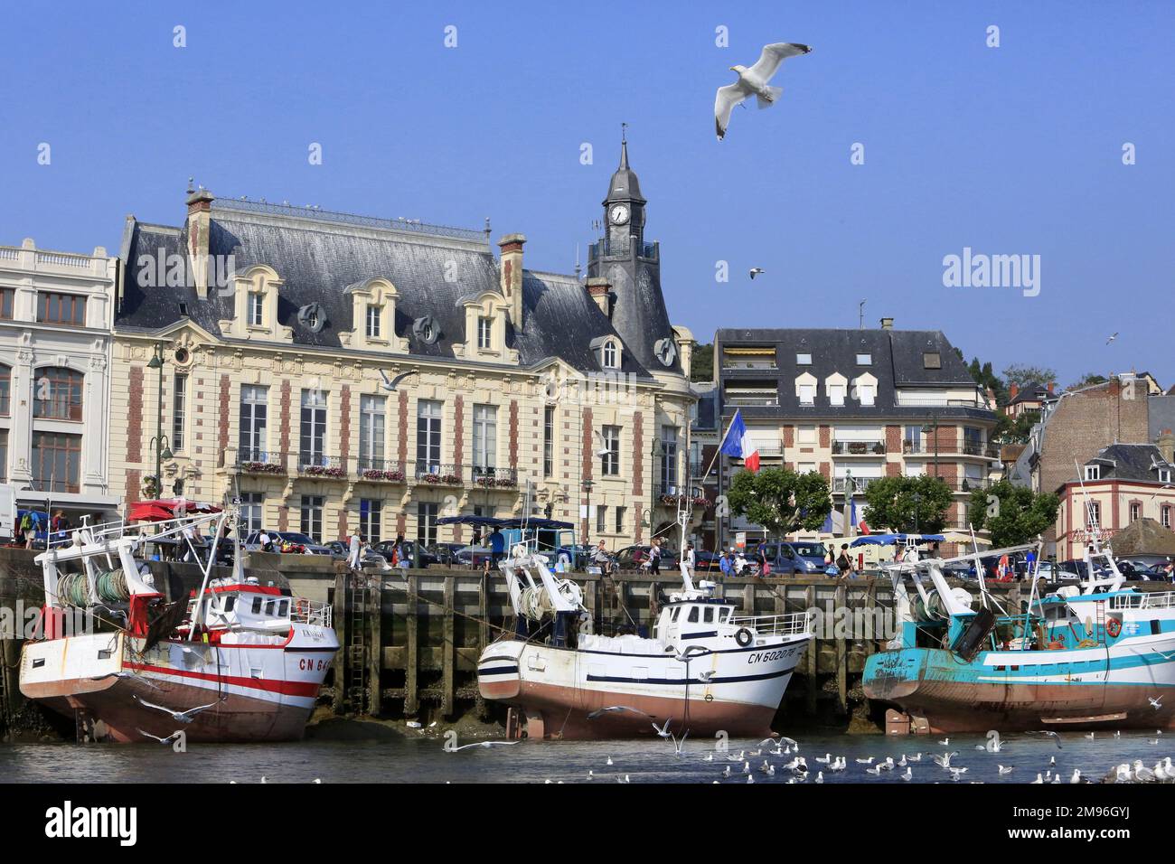 Port (Anschluss). Ebbe. Trouville-sur-Mer. Calvados. Basse-Normandie. Frankreich. Europa. Stockfoto