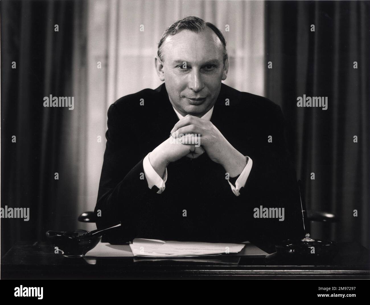 Sir Arnold Alexander Hall, MA, FRS, HonFRAeS, 1915-2000, Raes Präsident 1958-1959. Stockfoto