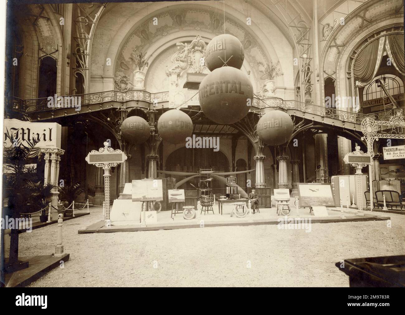 Kontinentaler Stand im Salon Aeronautique 1909. Stockfoto