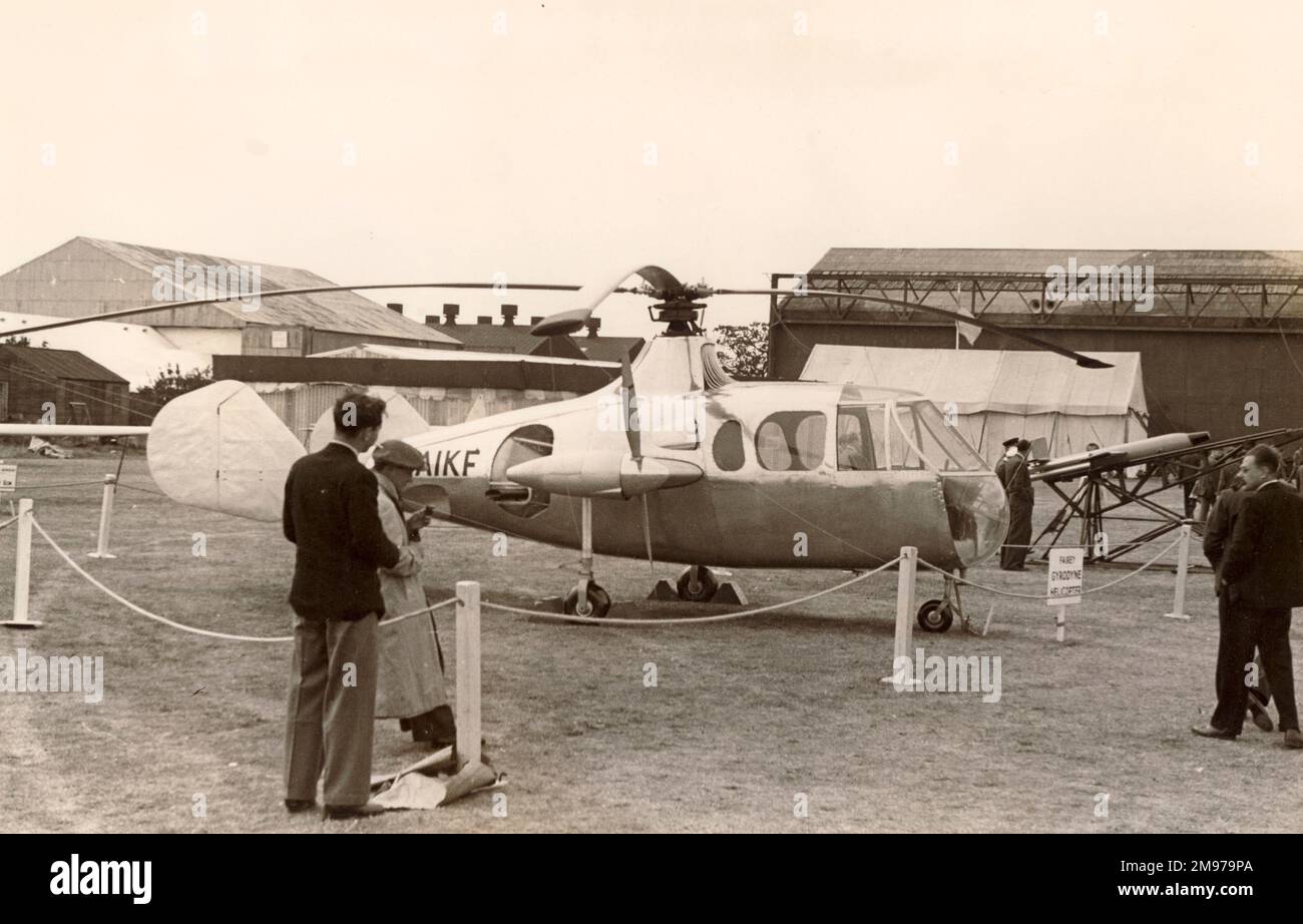 Die erste Fairey Gyrodyne, G-AIKF, auf der SBAC-Ausstellung in Radlett im Dezember 1947. Stockfoto