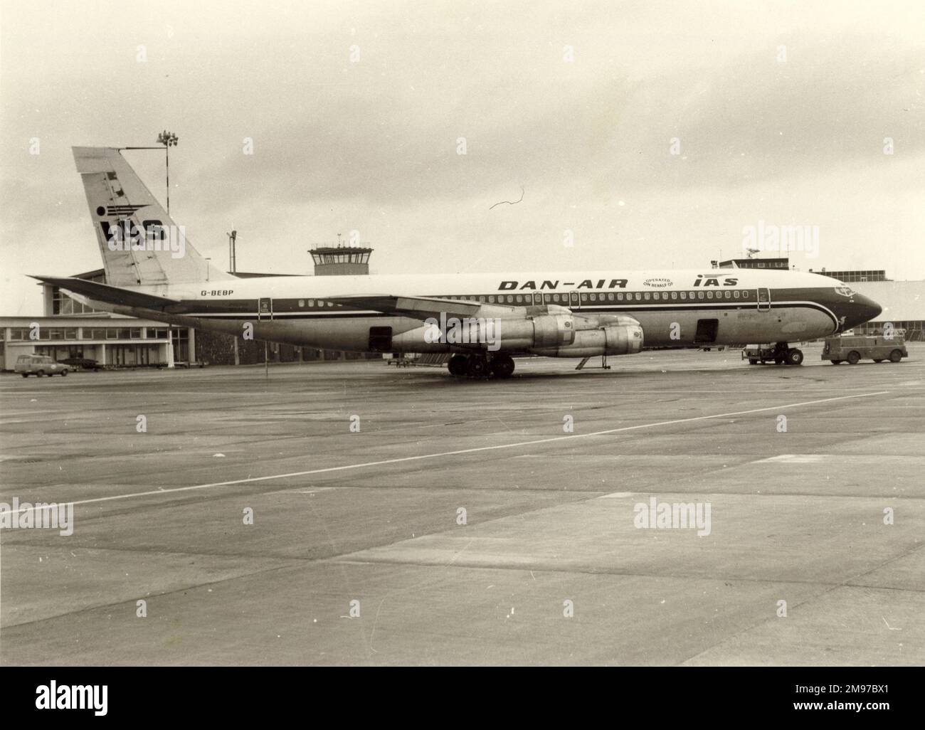 Boeing 707-321C, G-BEBP, von Dan-Air, der das Unternehmen im Namen von IAS betrieben hat. Stockfoto