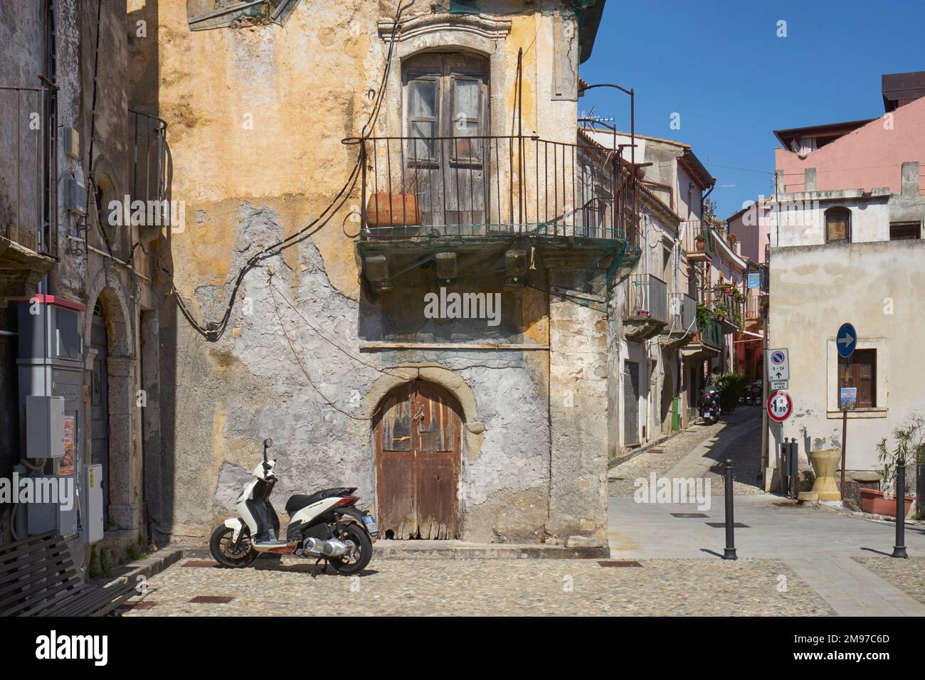 Street Scene, Forza d'Agro, Provinz Messina, Sizilien Stockfoto