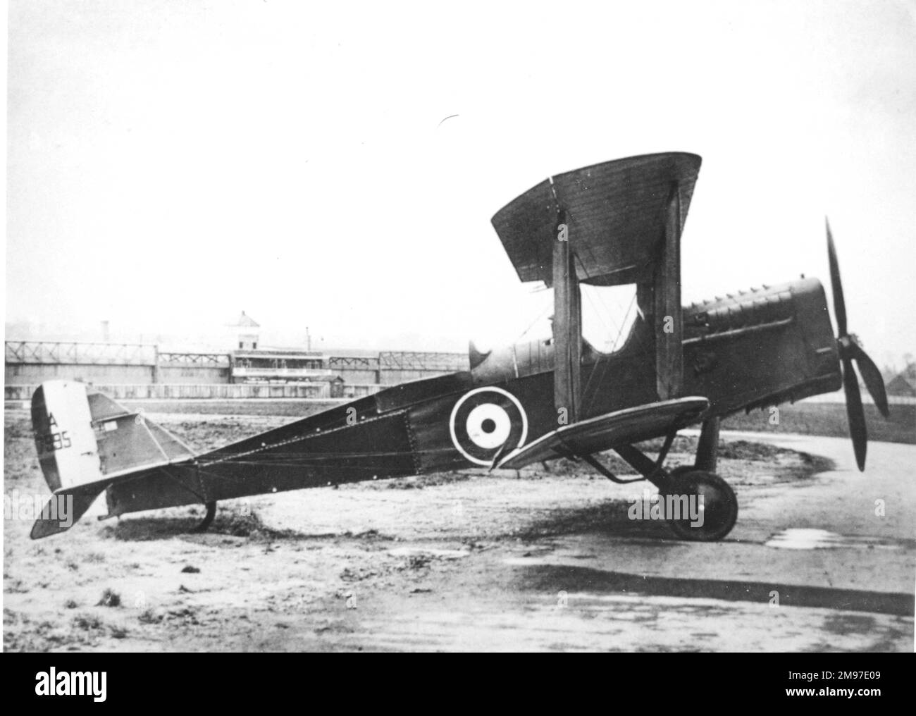 Airco DH 4 Zweisitzer-Lichtbomber, erstmals Mitte August 1916 geflogen und von der RFC und DEN RNAS verwendet. Hier sehen Sie die Seriennummer EINE 7995. Stockfoto