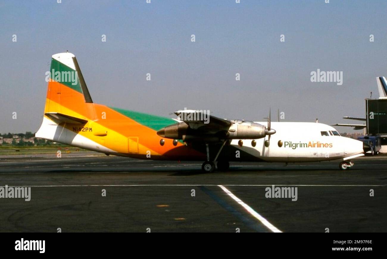 Fokker F27 100 von Pilgrim's N142PM in La Guardia, 12. Juni 1984. Stockfoto