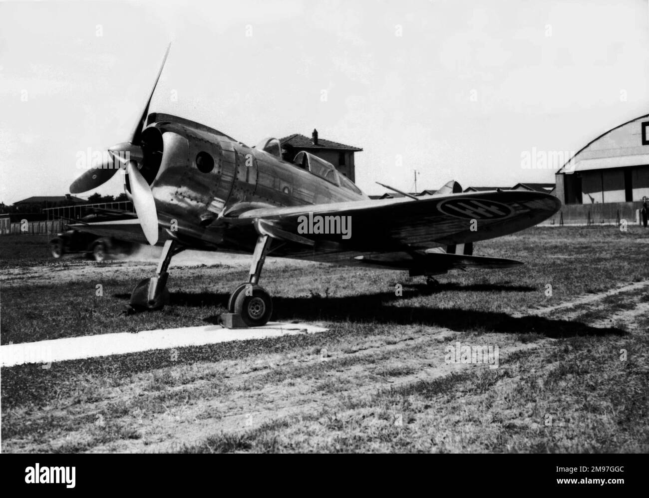 Reggiane RE2000 Falco SRS 3 – dieser italienische Kämpfer wurde auch nach Ungarn und Schweden in italienischem Dienst gebracht und erwies sich in der Luft als nicht leistungsfähig und schwierig zu handhaben. Stockfoto