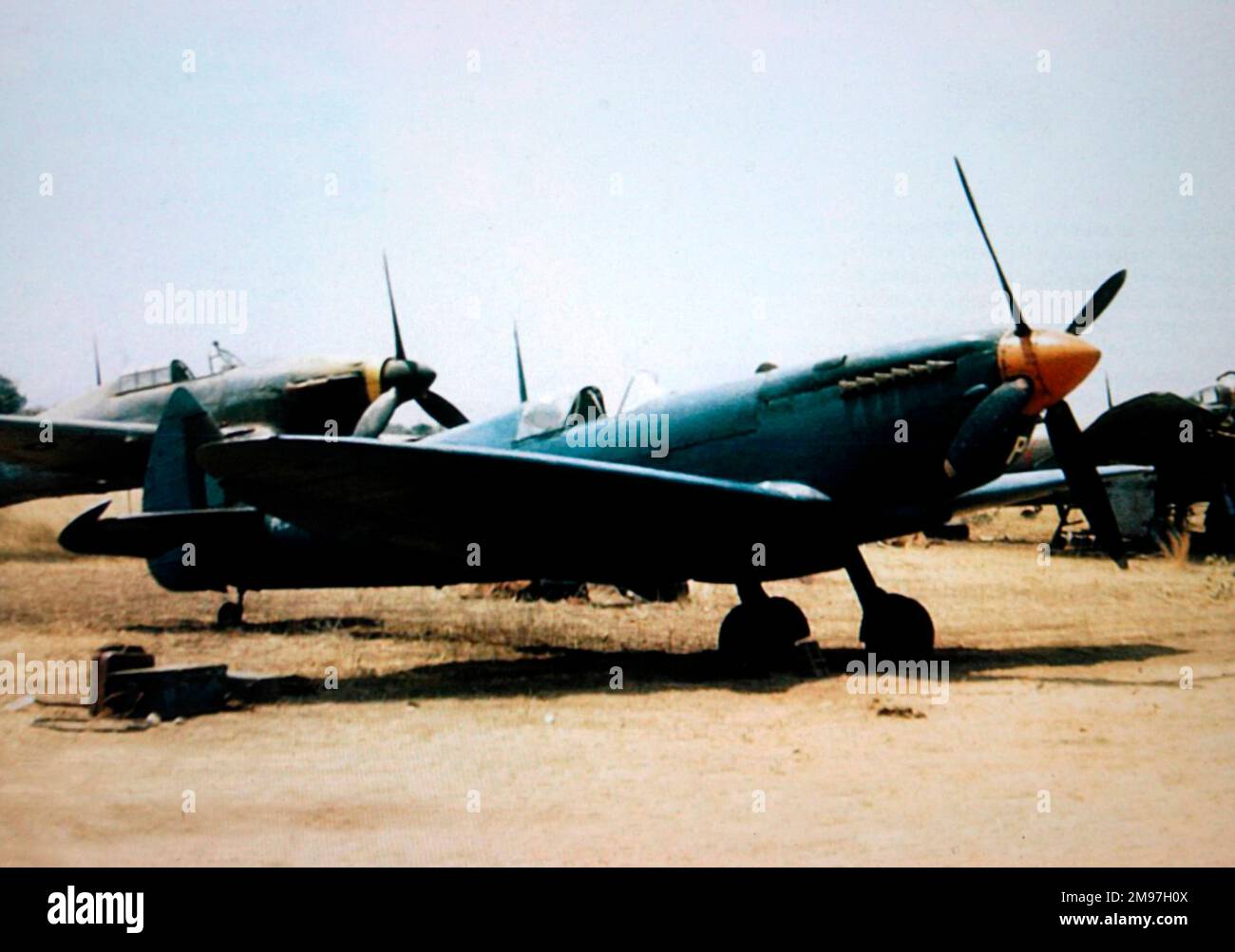 Supermarine Spitfire PR XI – Diese Fotoaufklärer tauschten ihre Flügelgewehre gegen Tanks zur Erweiterung der Reichweite. Stockfoto