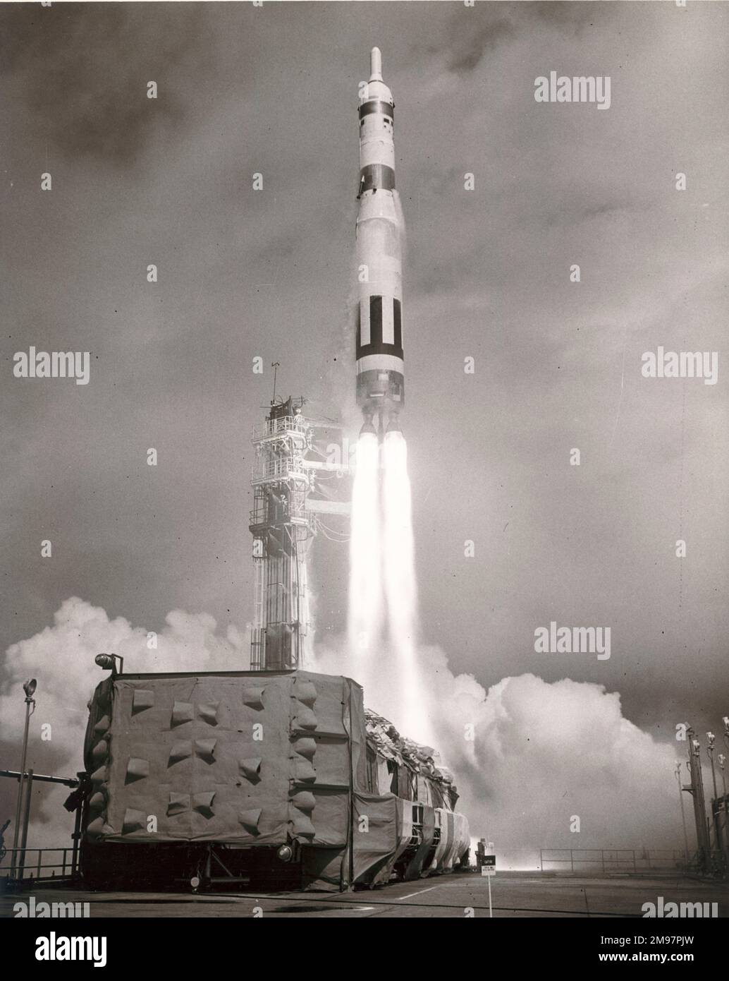 Martin SM-68 Titan ICBM kurz nach dem Start. Stockfoto