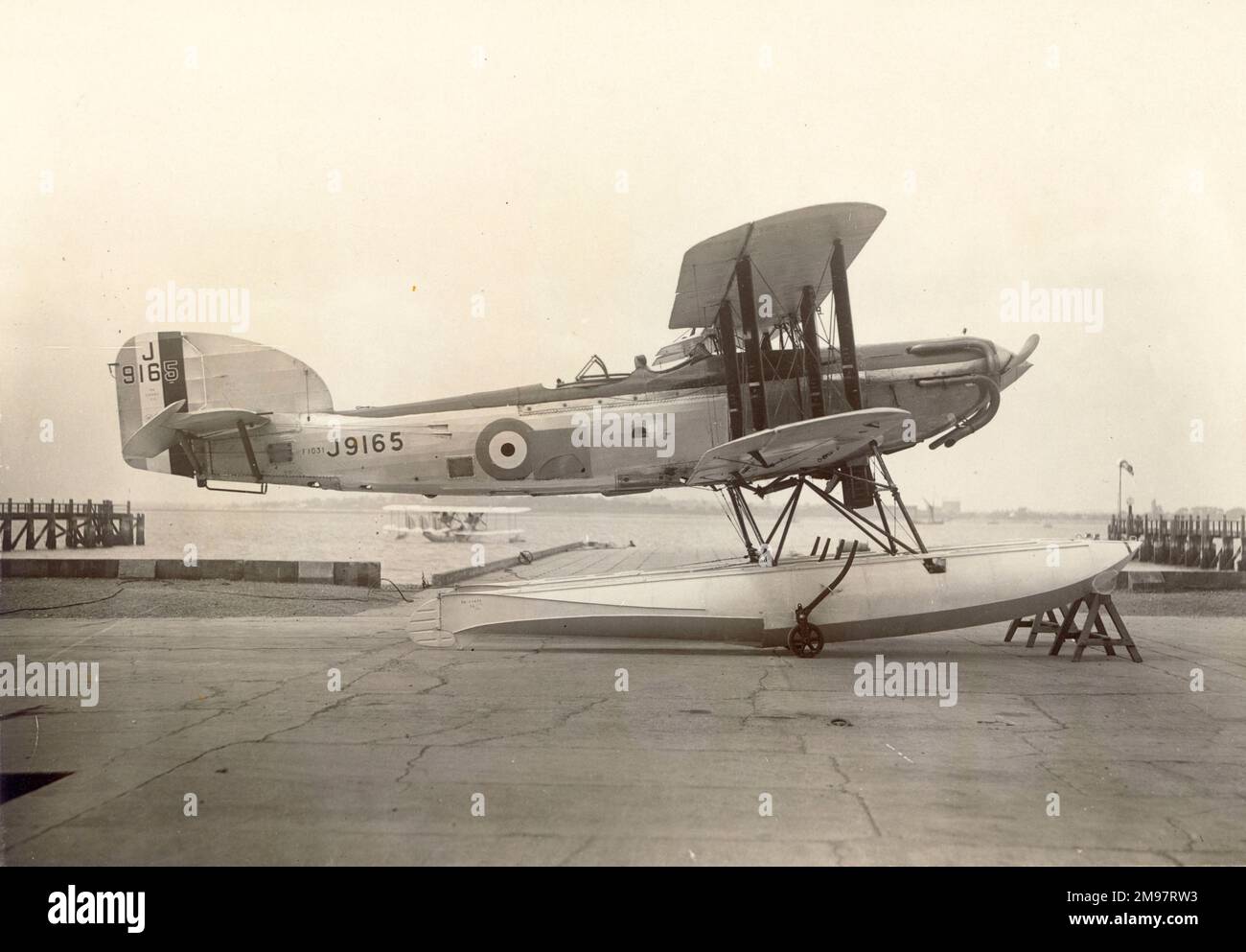 Fairey IIIF, J9165, mit schwimmenden Streben zur Messung des Widerstands der Schwimmer. Stockfoto