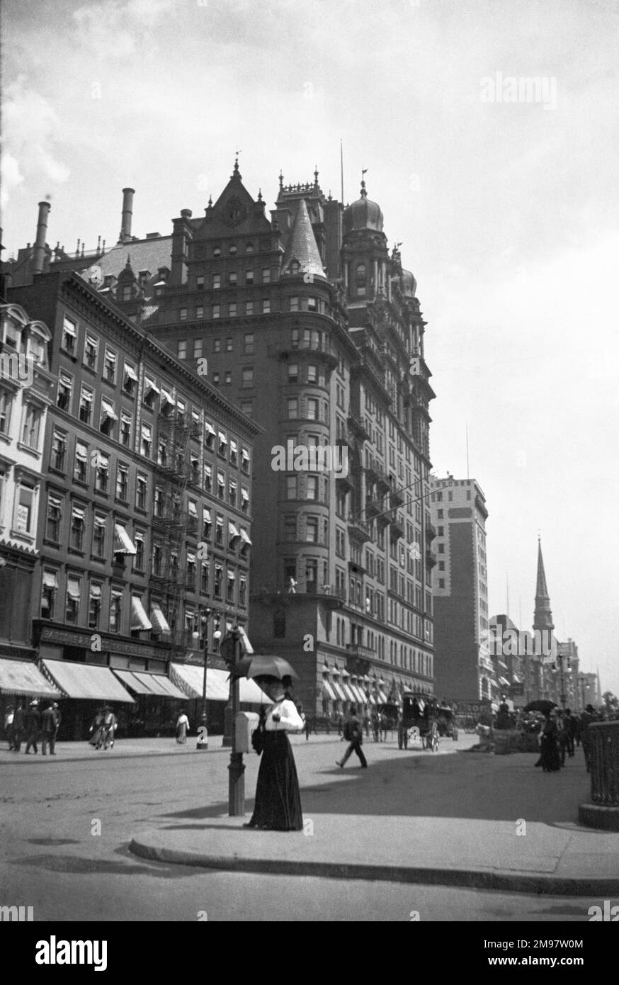 Das ursprüngliche Waldorf Astoria wurde auf der 5. Avenue, New York, erbaut - entworfen von Henry J. Hardenbergh und fertiggestellt im Jahr 1893. 1929 wurde es abgerissen, um Platz für den Bau der Empire State Building zu schaffen. Stockfoto