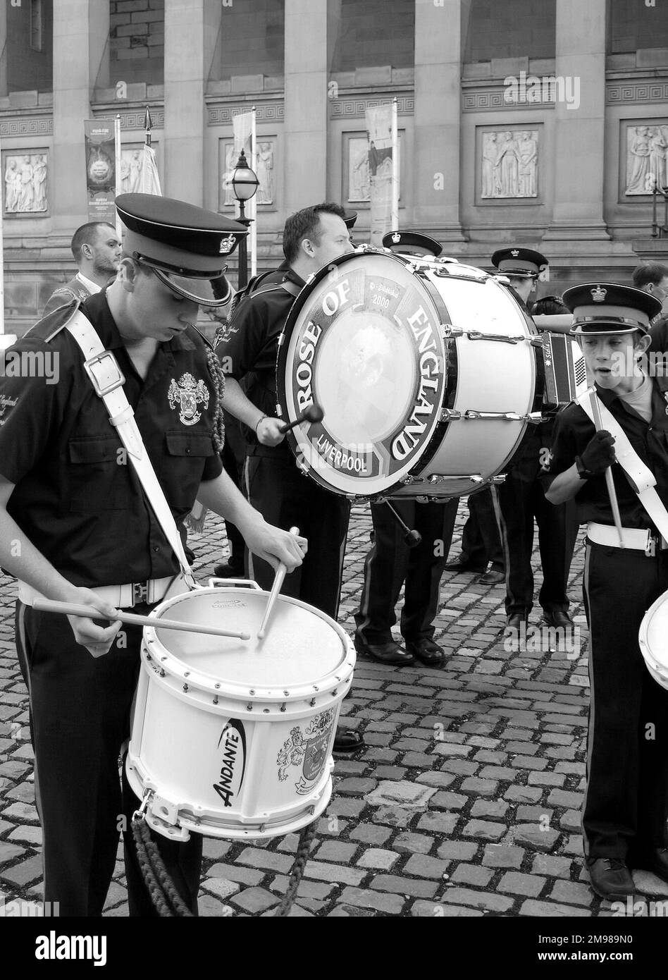 Band auf Parade in Liverpool, England. Stockfoto