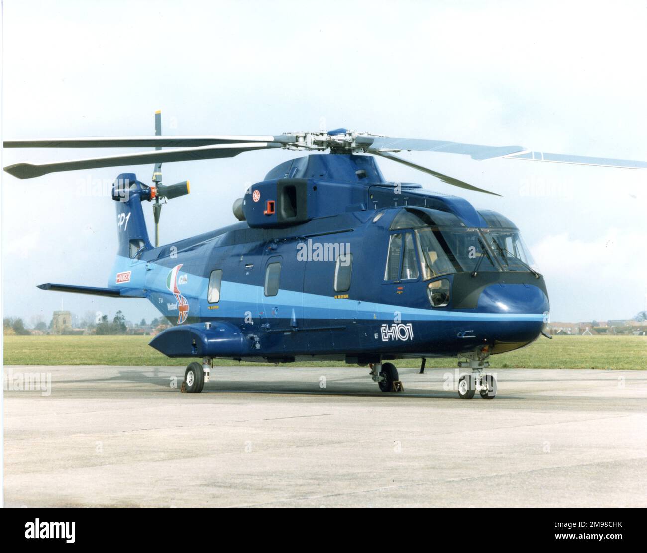 EH Industries (später AgustaWestland) EH101 PP1, ZF641, der erste von neun Vorserien-Hubschraubern, kurz nach der Einführung am 7. April 1987. Stockfoto