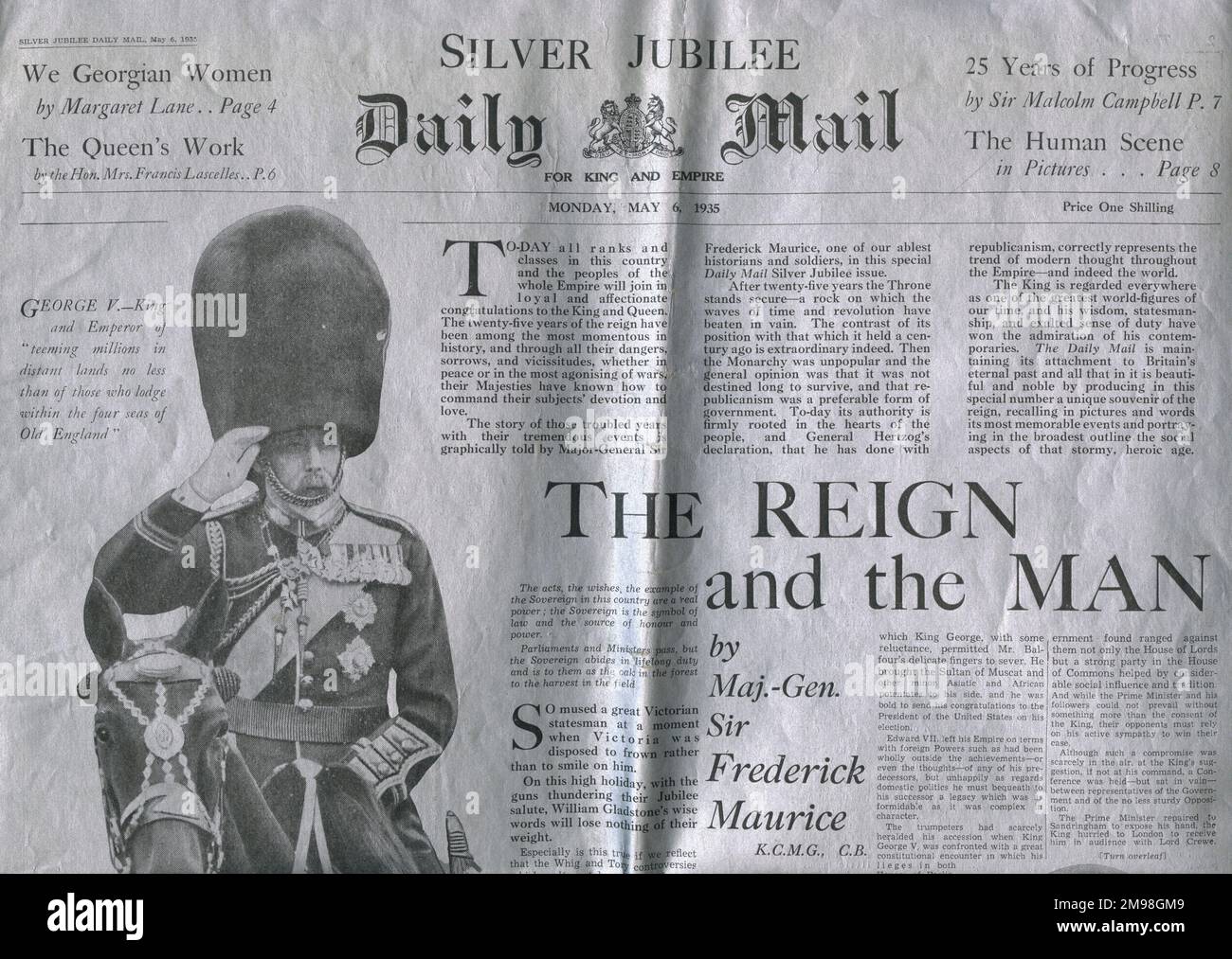 Titelseite der Tageszeitung Daily Mail vom 6. Mai 1935, zum Silberjubiläum von König George V., gedruckt in schwarzer Tinte auf silbernem Papier. Stockfoto